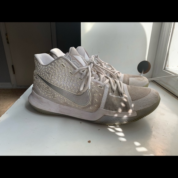 Kyrie 3 all white size 11.5 - Picture 1 of 4